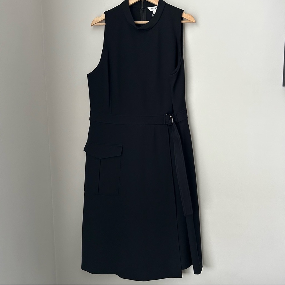 SPANX Belted Sleeveless Ponte Cargo Dress - Picture 2 of 9